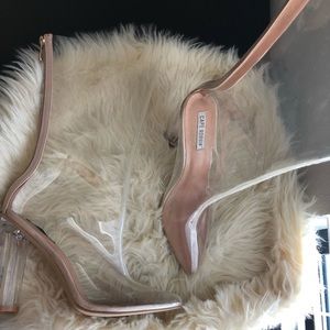 LIKE NEW Fashion Nova Clear Transparent Heels 🔥